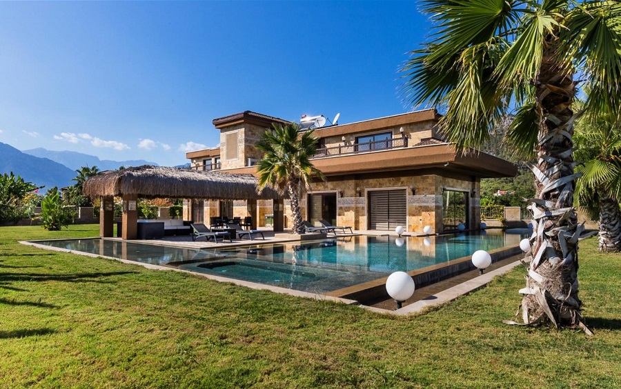 Villa Aura