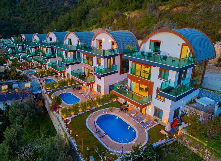 Alanya Merkez'de Özel Havuzlu ve Deniz Manzaralı 5 Odalı Villa DRM-2205