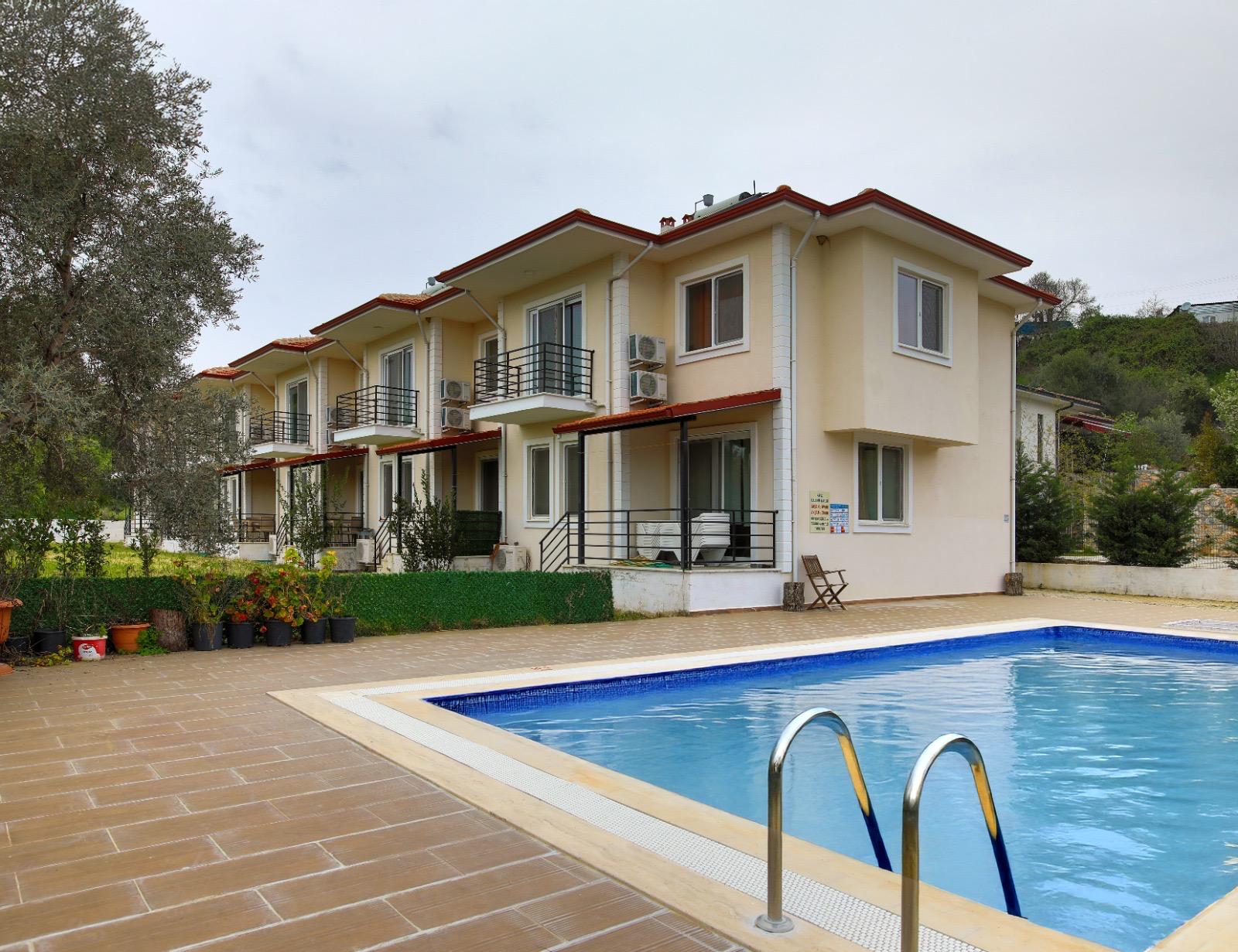 Akyaka Ataköyde 3+1 Ortak Havuzlu Doğa Manzaralı Kiralık Lüks Villa DRM-2212