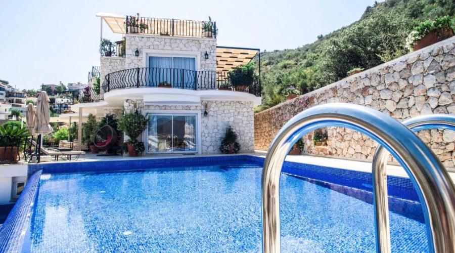 Kalkan Kışlada 5+1 Özel Havuzlu Deniz Manzaralı Kiralık Lüks Villa DRM-1895