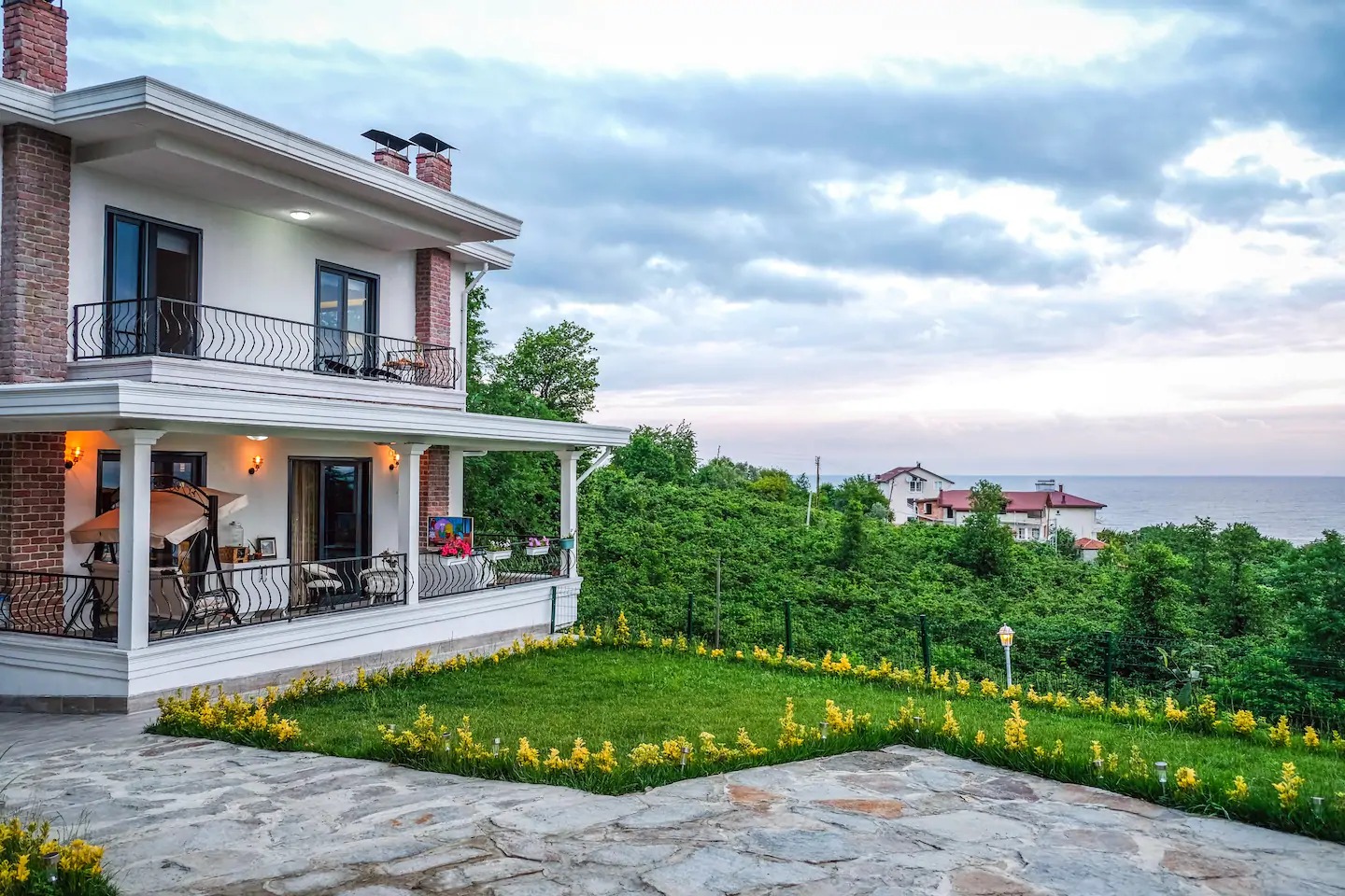 Mersin Perşembede 6+1 Doğa Ve Deniz Manzaralı Kiralık Lüks Villa DRM-1941