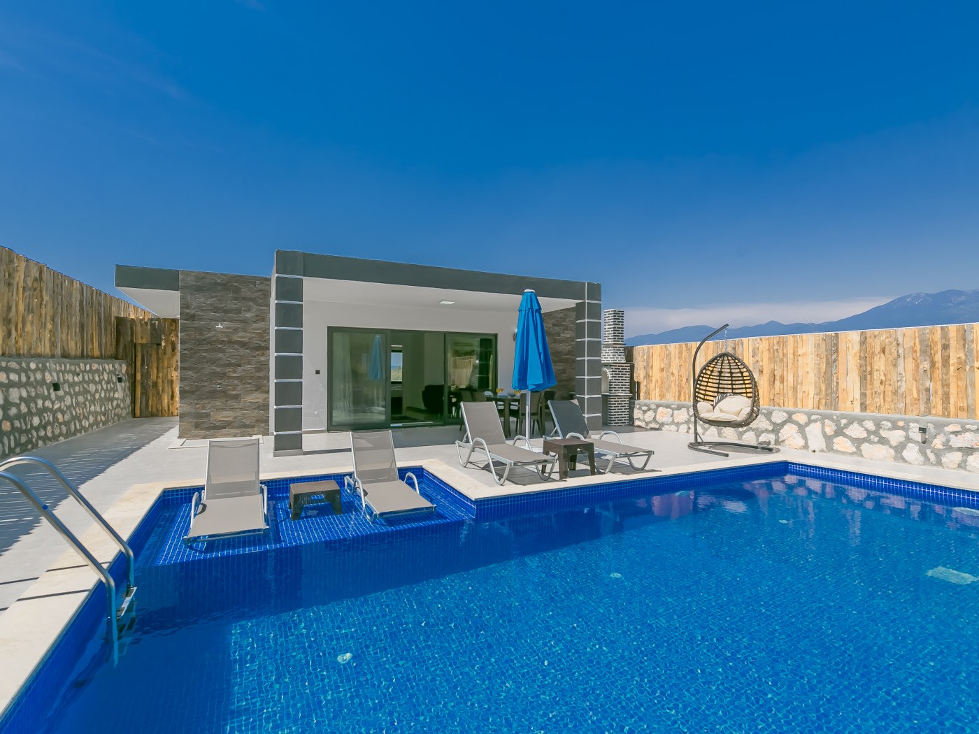 Villa Elegance