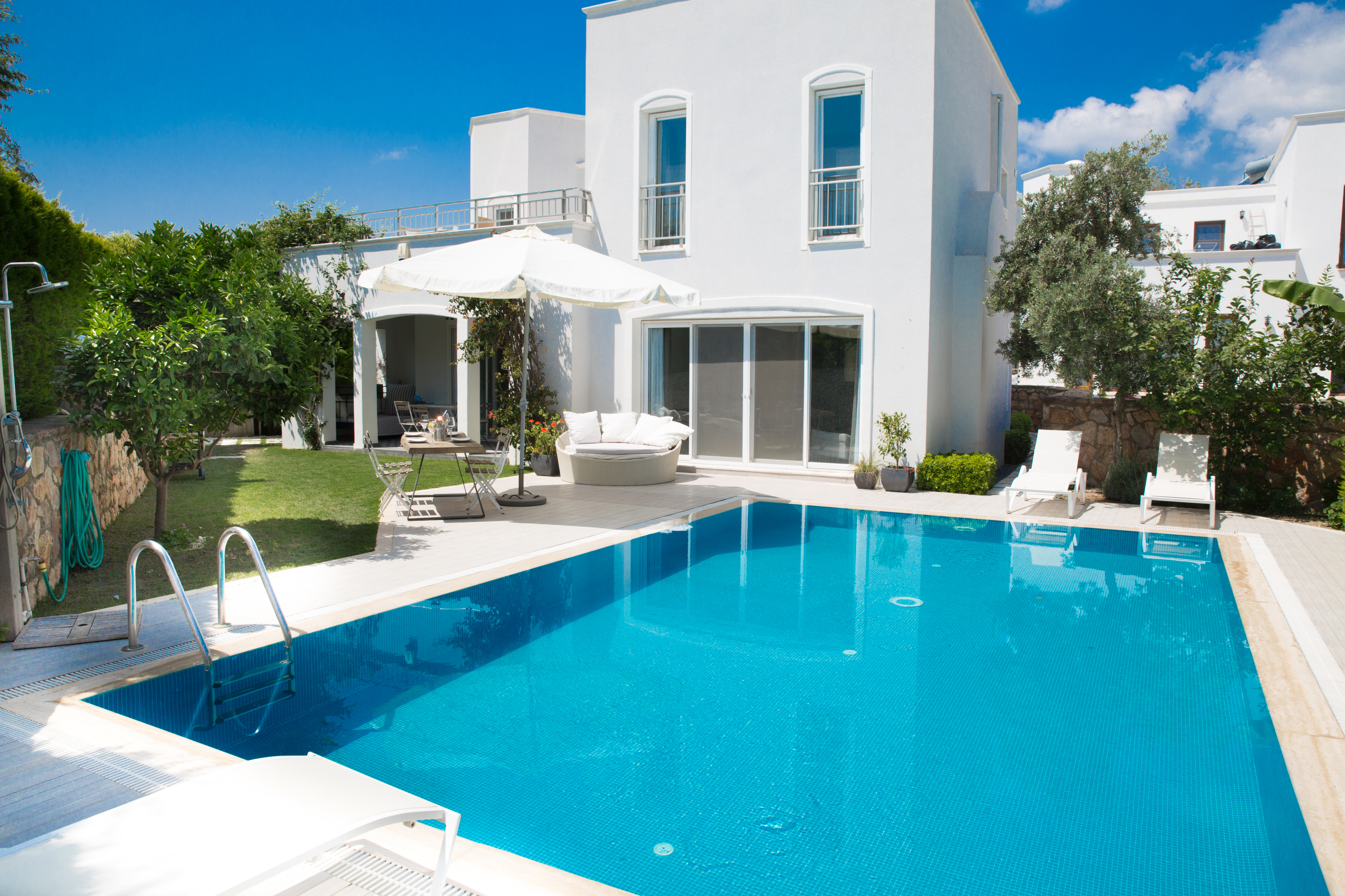 Bodrum'da Müstakil 3 Yatak Odalı Özel Havuzlu Dubleks kiralık Villa BD-429