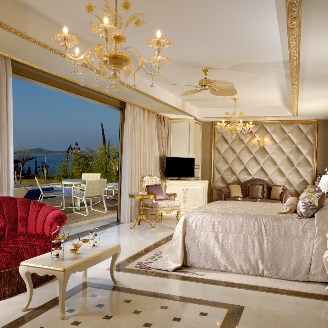 Bodrum Torba`da 2+1 Özel Havuzlu Denize Sıfır Lüx Villa BV-4813