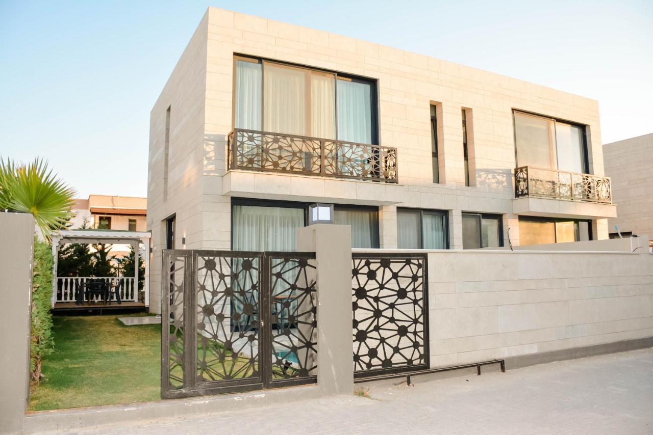 C1 Yalıkavak'ta Denize Sıfır Özel Havuzlu 3+1 Villa BV-114