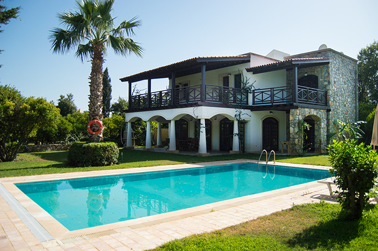 Bodrum Bitezde 4 Odalı Özel Yüzme Havuzlu Kiralık Yazlık Villa BV-460