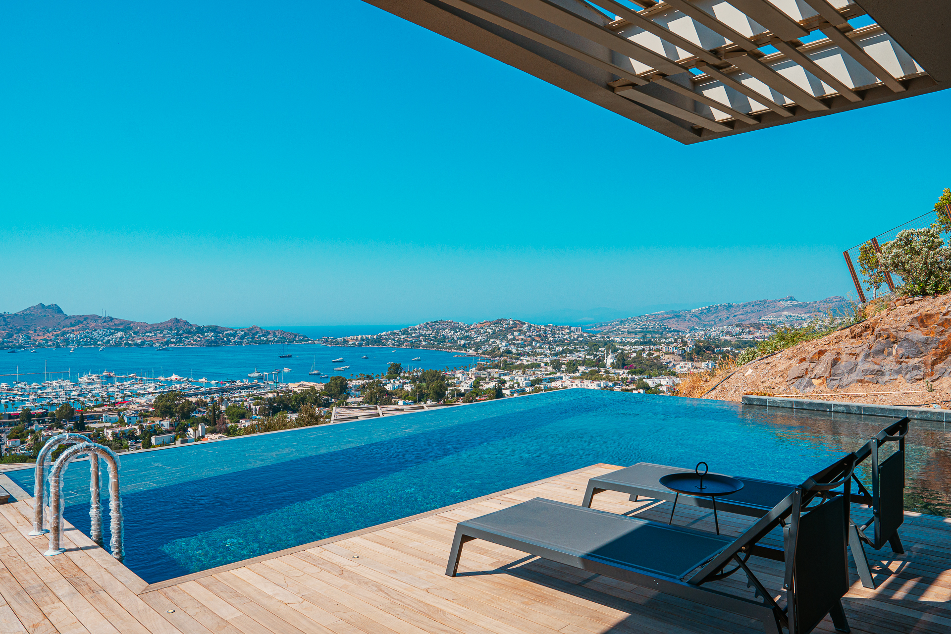 Yalıkavak 3+1 Lüks Villa Özel Havuzlu ve Deniz Manzaralı BV-5858